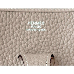 Hermes Gris Tourterelle Evelyne PM Messenger Leather Messenger Bag Chic