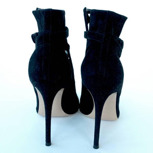 Gianvito Rossi Cutout Black Suede High Ankle Bootie Chic size 40.5