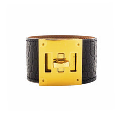 Stunning Hermès Kelly dog bracelet, shiny alligator, Capucine color Exotic  leather ref.128528 - Joli Closet
